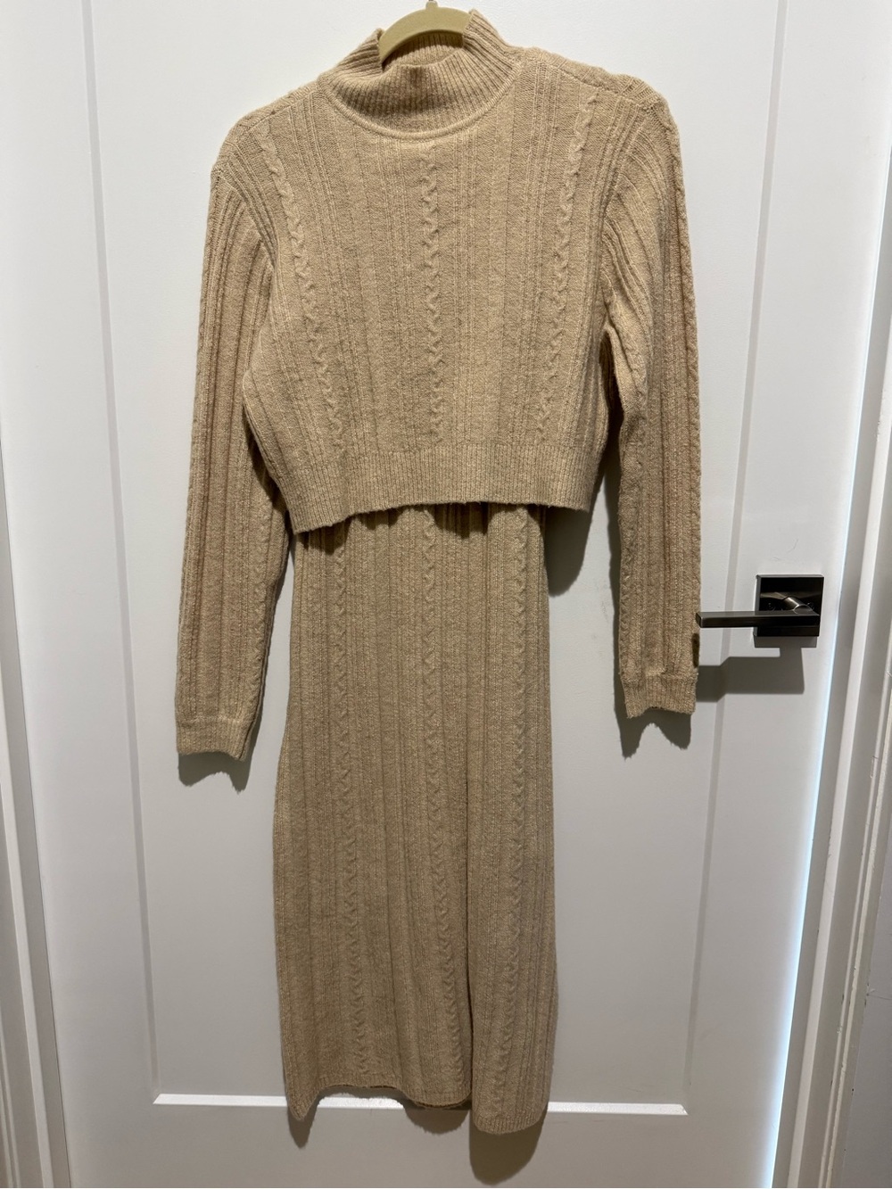 Anthropologie - Cozy Cable Knit Sweater Dress in Beige - XXS